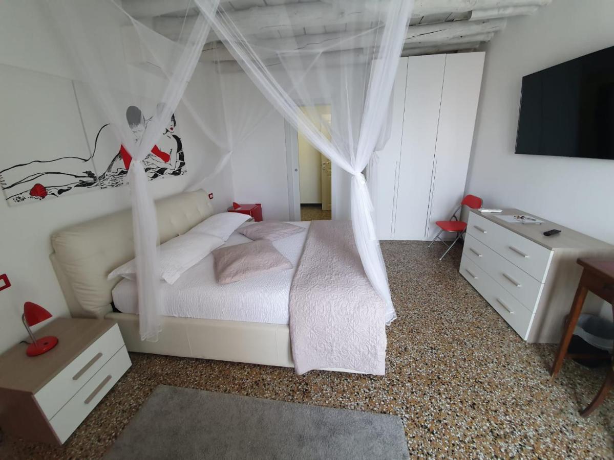 Varazze Suite Sauna E Hammam Kültér fotó