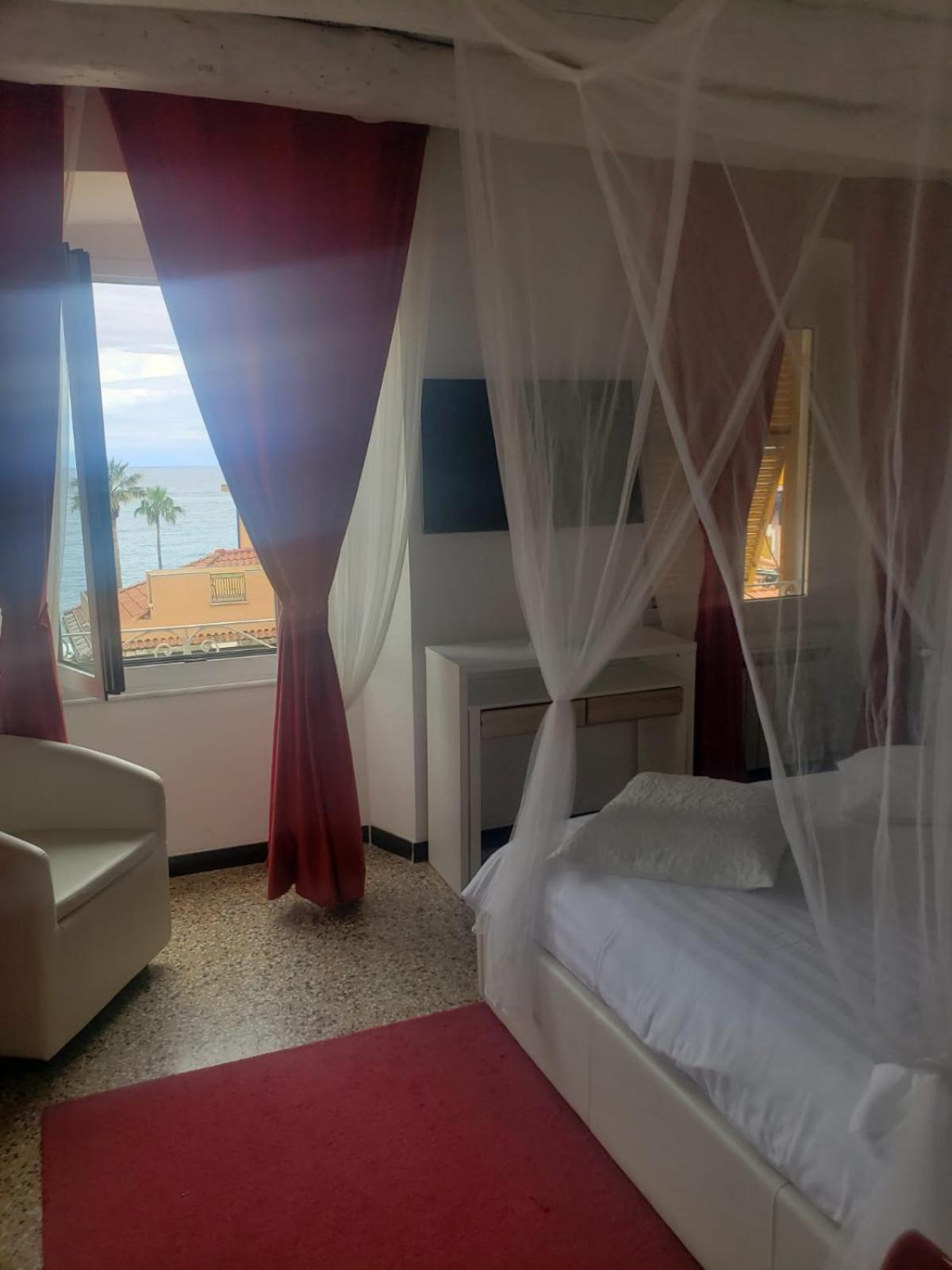 Varazze Suite Sauna E Hammam Kültér fotó